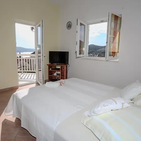 Filipovic Apartamento Seget Vranjica