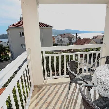 Apartamento Filipovic Seget Vranjica